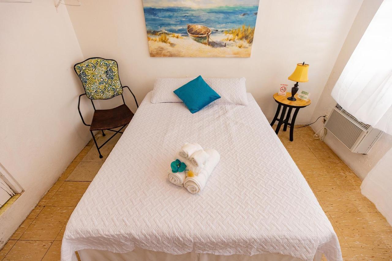 Vieques Tropical Guest House Esterno foto