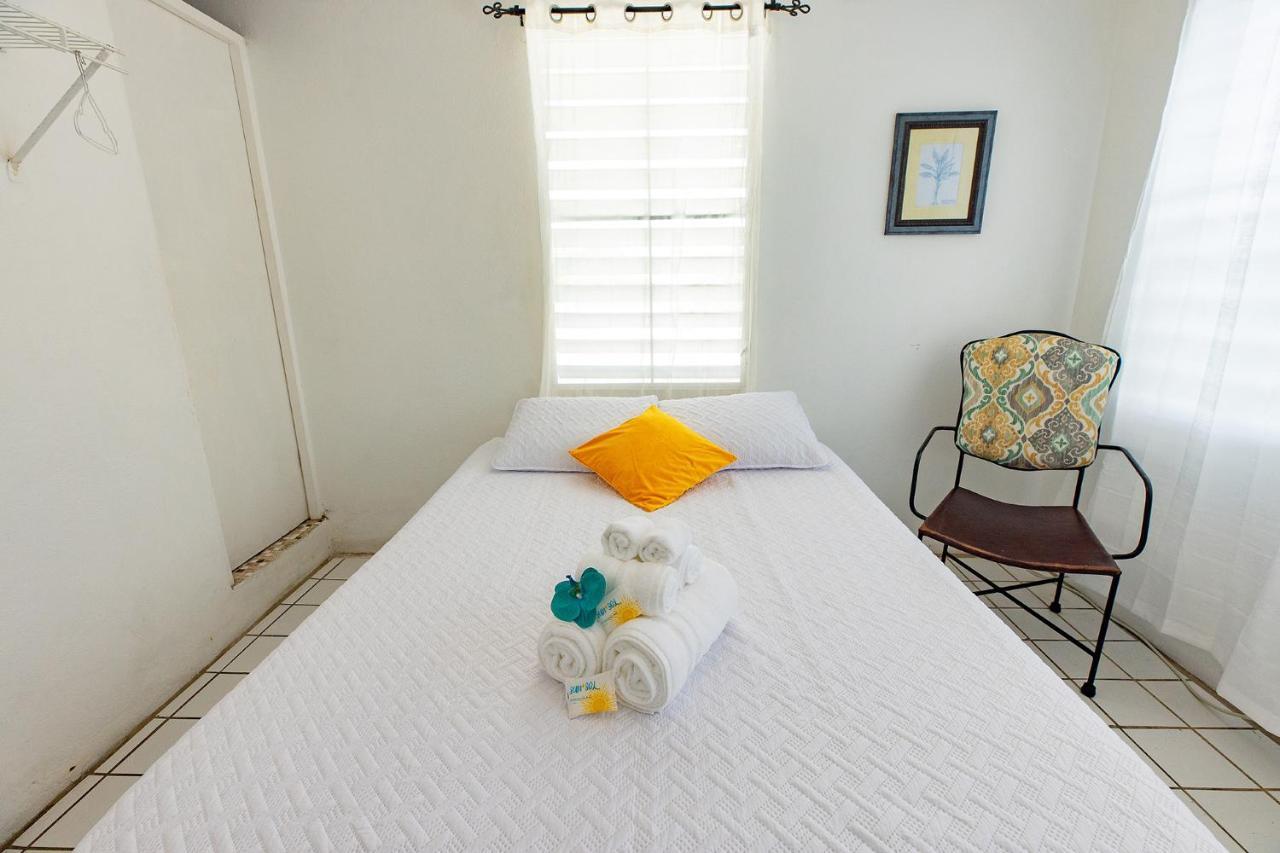 Vieques Tropical Guest House Esterno foto