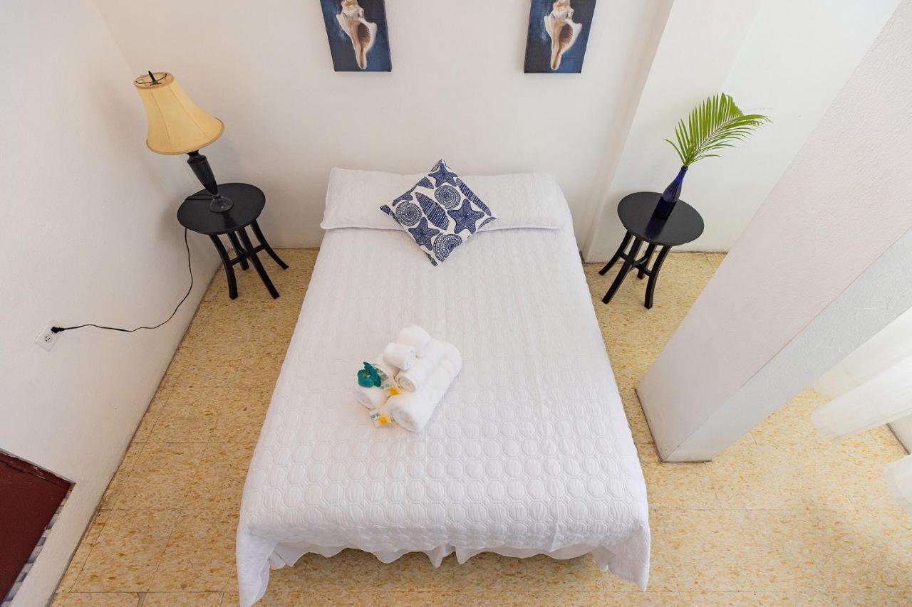Vieques Tropical Guest House Esterno foto