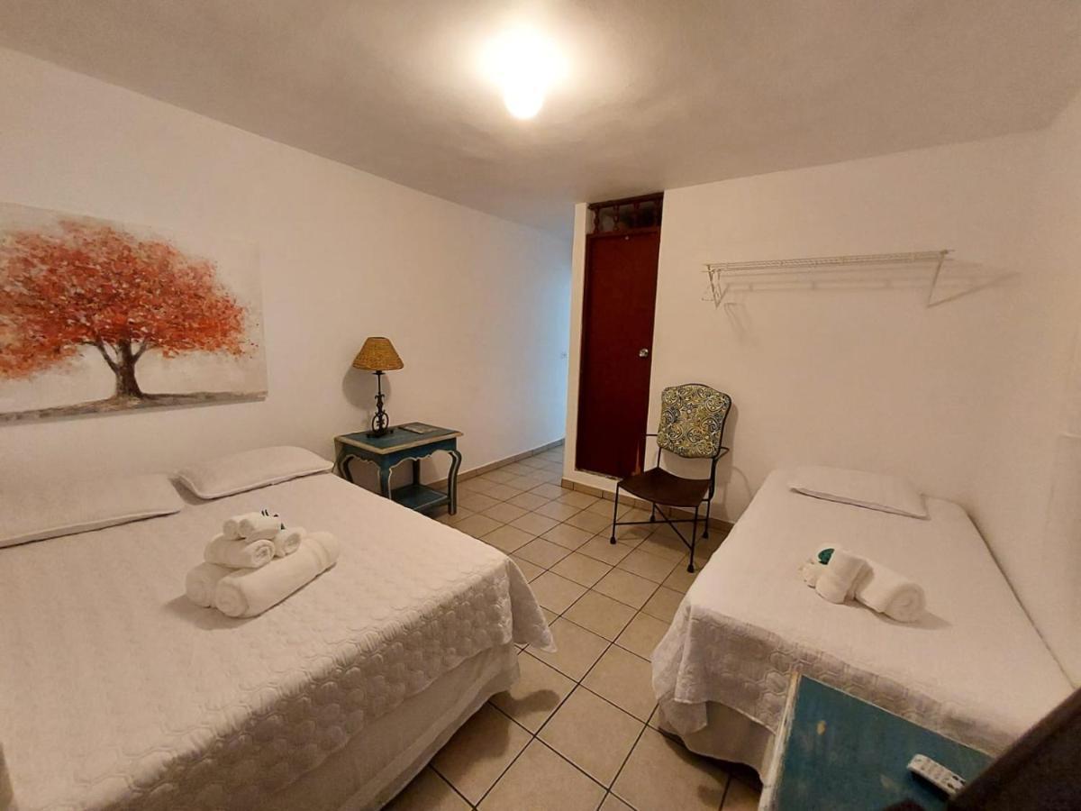 Vieques Tropical Guest House Esterno foto